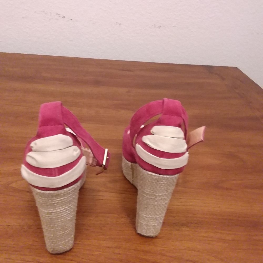 Isadora Sandals  wedge - Picture 4 of 11
